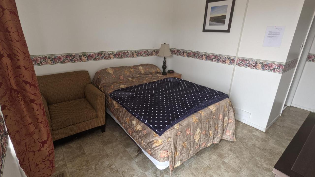 Balgonie Motel Motor Inn Pilot Butte Exterior foto